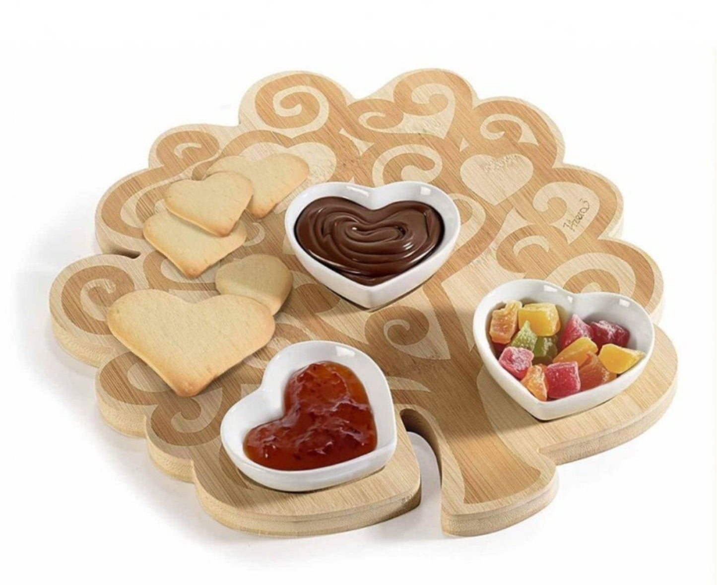 Сет за аперитив във формата на дървото на живота с порцеланови купички сърца