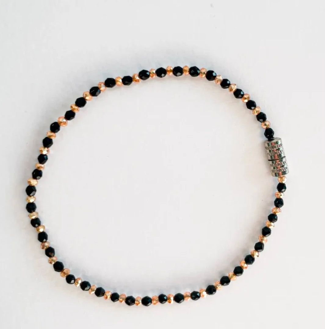 Ръчно изработена гривна от италиански кристали