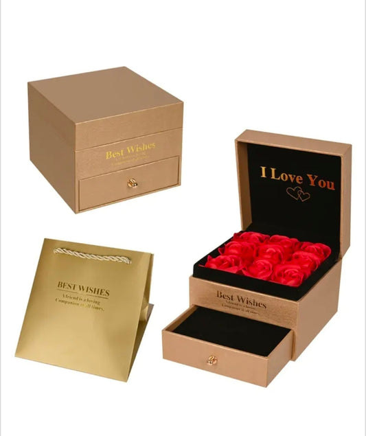 Подаръчна кутия в златно за бижута с 9 сапунени рози и подаръчна торбичка